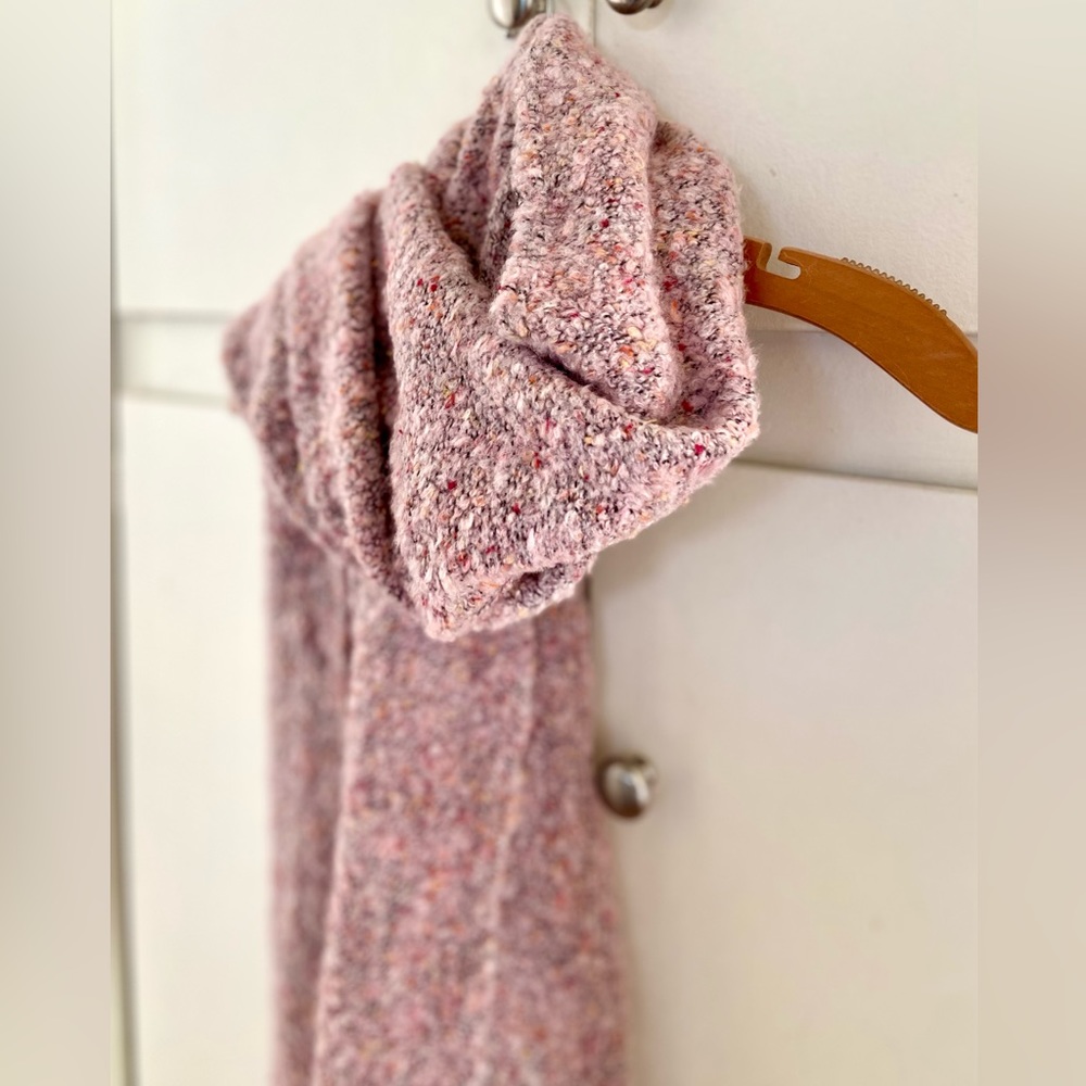 Chunky Pink Scarf NWT